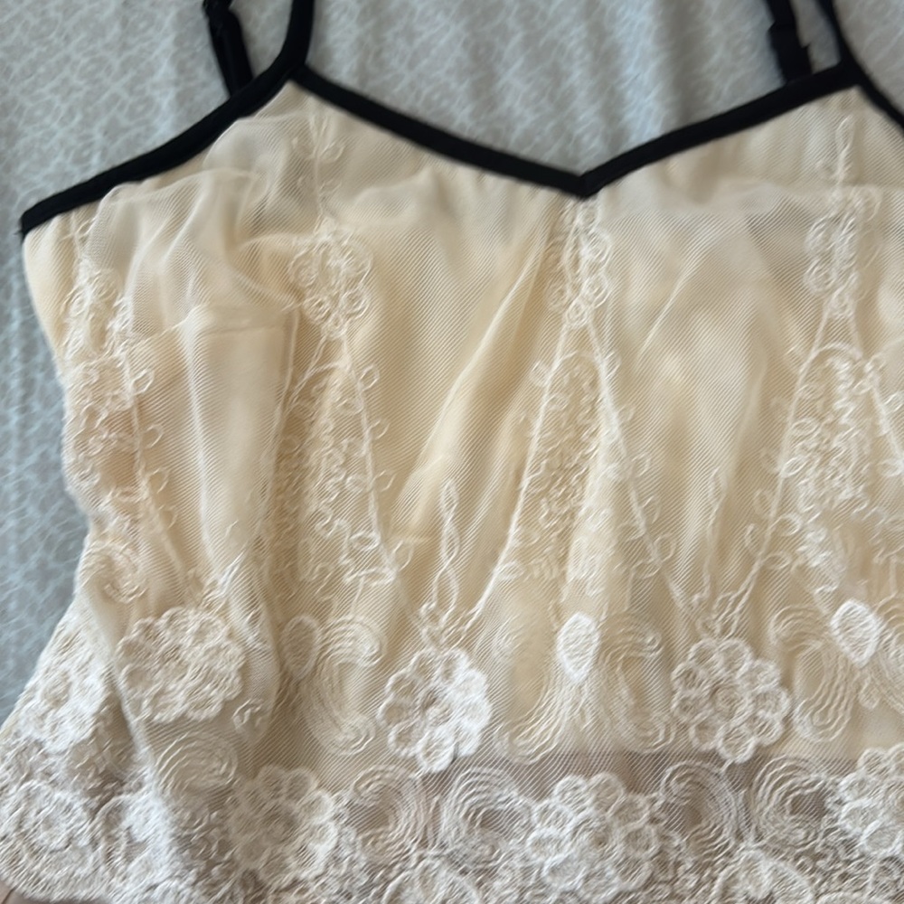 Dress - Picture 3 of 5